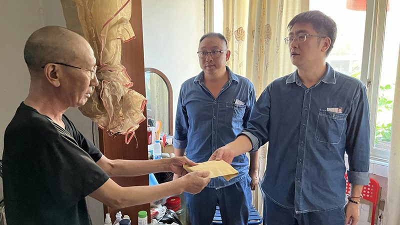 弘旭工會領導帶隊慰問因病致困員工(圖2) 弘旭工會領導帶隊慰問因病致困員工(圖2)