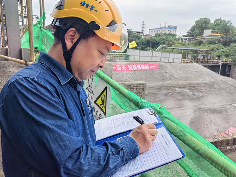 弘旭公司“五一”期間堅守崗位推進項目工作開展(圖3) 弘旭公司“五一”期間堅守崗位推進項目工作開展(圖3)