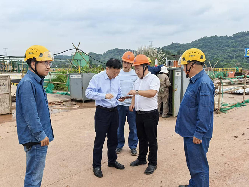 傅利才、郭春建到化工園區項目現場開展節前安全檢查(圖4) 傅利才、郭春建到化工園區項目現場開展節前安全檢查(圖4)