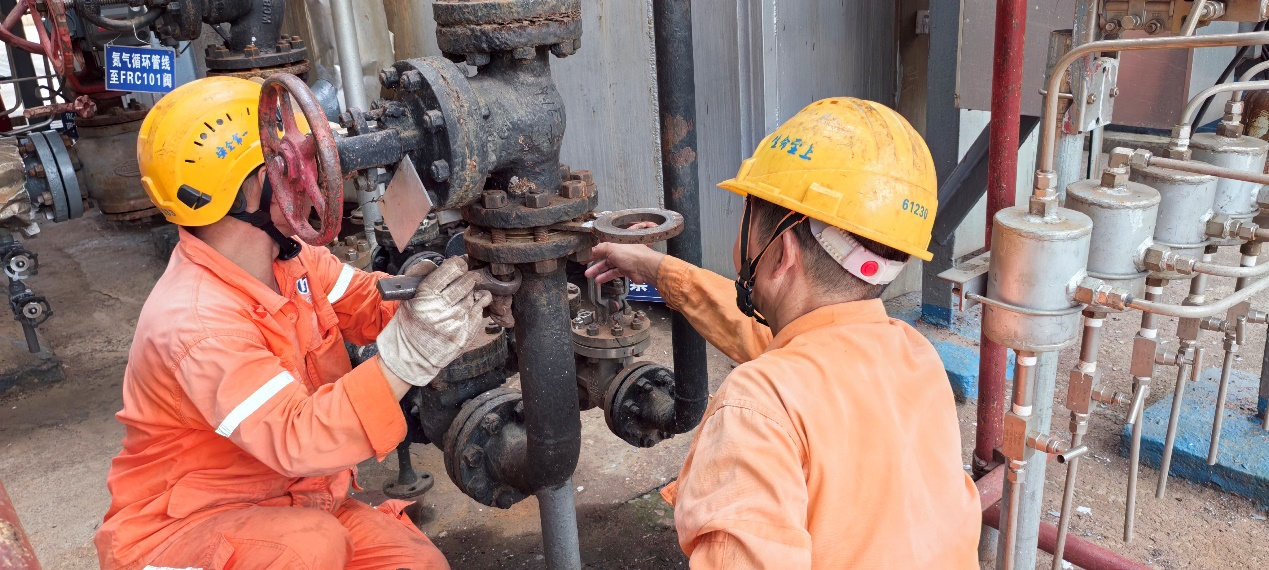 瀘天化弘旭公司全面打響四季度攻堅戰(圖4) 瀘天化弘旭公司全面打響四季度攻堅戰(圖4)